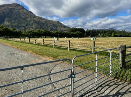 Ladies Mile 516 locked gate Dec 2023