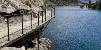 Lake Dunstan cycle path