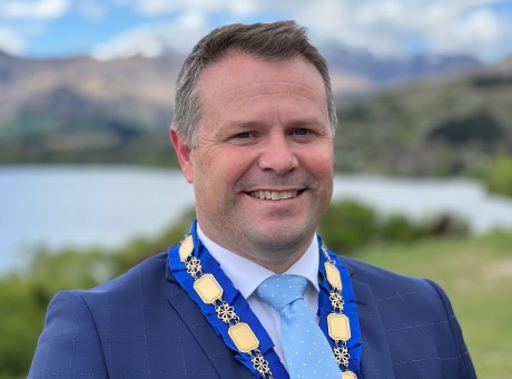 Mayor Glyn Lewers 2022