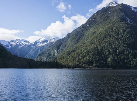 Lake Manapouri generic