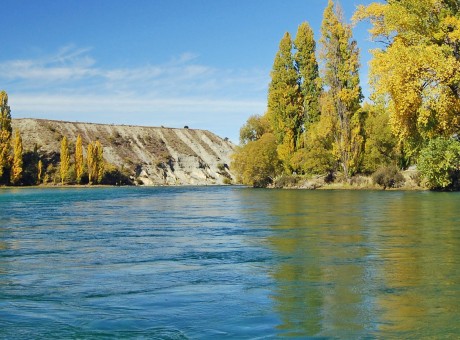 On the Clutha River at Albert Town