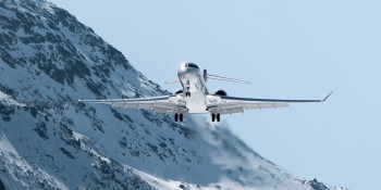 Private jet snow 