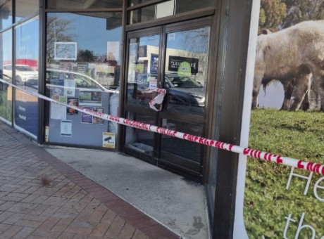 Tom Phillips shooting scene