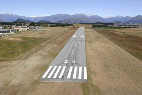 Wanaka runway photo MR