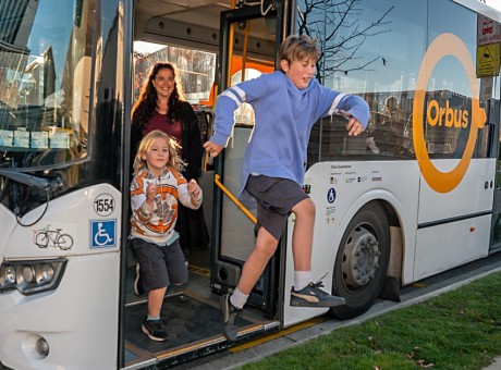 bus kids