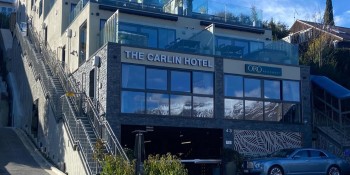 carlin hotel exterior