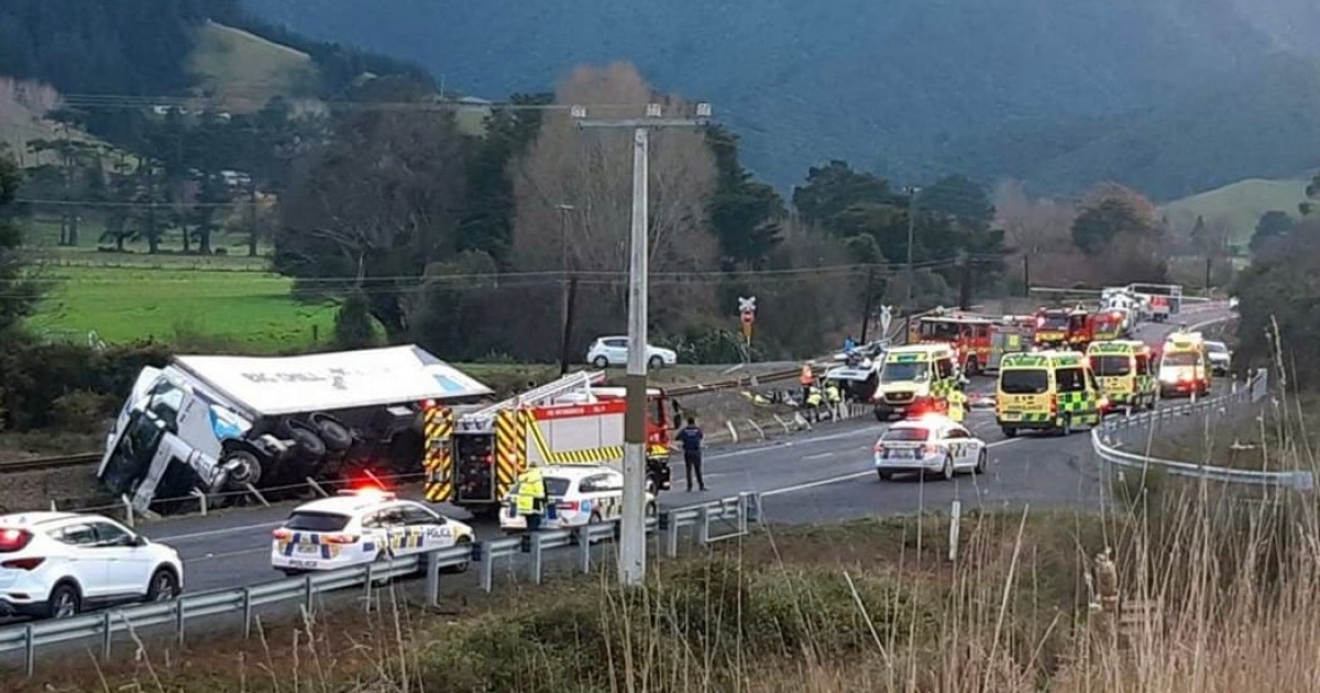 Seven dead, two seriously injured in crash south of Picton Crux