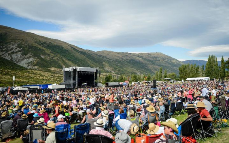 eight col Gibbston Valley Winery Summer Concert